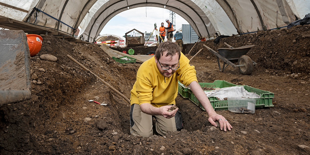 Researcher at the excavation Researcher at the excavation