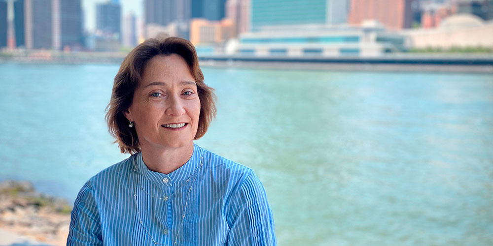 Switzerland’s ambassador to the UN: Pascale Baeriswyl before a New York cityscape. (Photo: René Erdin) Switzerland’s ambassador to the UN: Pascale Baeriswyl before a New York cityscape. (Photo: René Erdin)