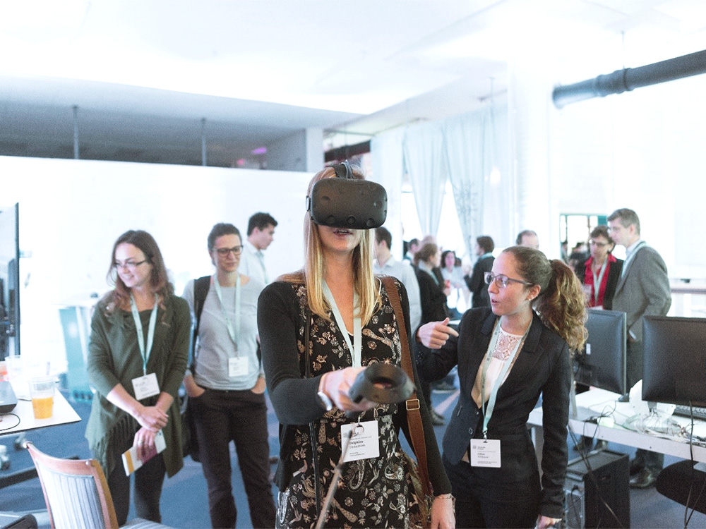 Virtual Reality Simulation at the "Innovation Day" of the University of Basel in Allschwil. Virtual Reality Simulation at the "Innovation Day" of the University of Basel in Allschwil.